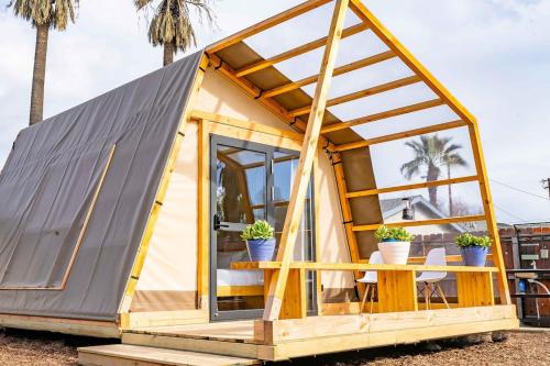 Glamping in the Urban in San Dimas (CA)