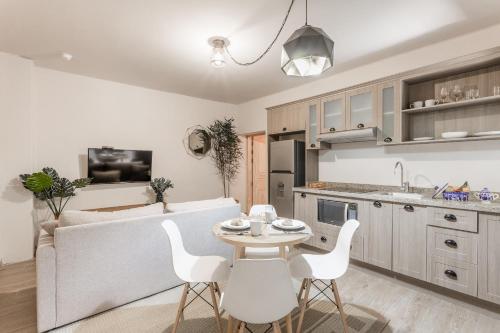 Casa Pandurata Luxury Apartments in Centro, San Miguel de Allende