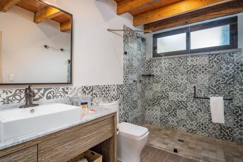 Casa Pandurata Luxury Apartments in Centro, San Miguel de Allende