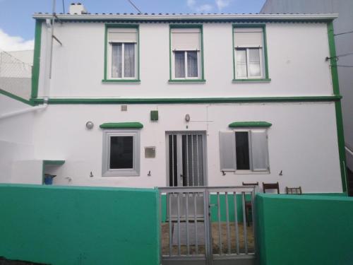 3 bedroom house near beach lighthouse hiking trail gîte à louer Corme-Porto