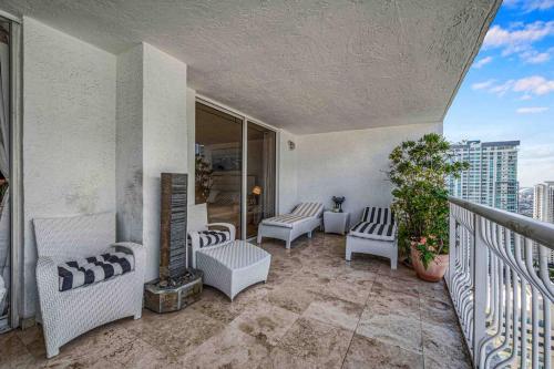 PH 41st Floor 3 BED • Brickell • Ocean View in Miami, USA