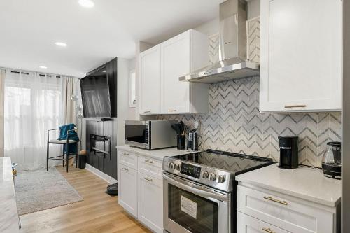 Serene Haven Atlanta Retreat by Deity Villas in Atlanta, USA