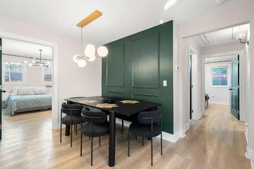 Serene Haven Atlanta Retreat by Deity Villas in Atlanta, USA