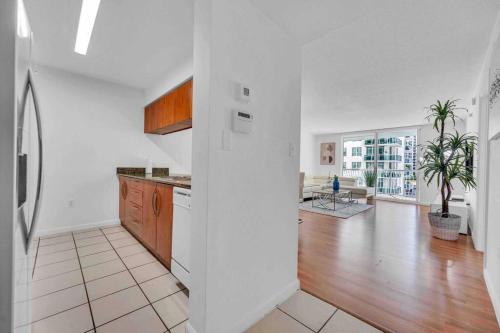 LUX 1 BDR 1 BTH • Brickell • Pool & Ocean Views in Miami, USA