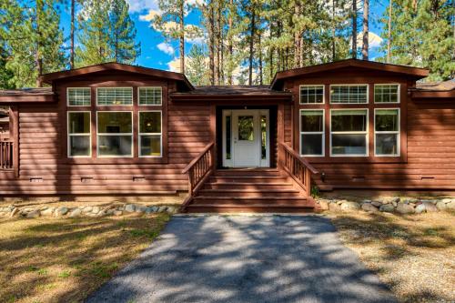 5 Cabins | The Lost Sierra Ranch