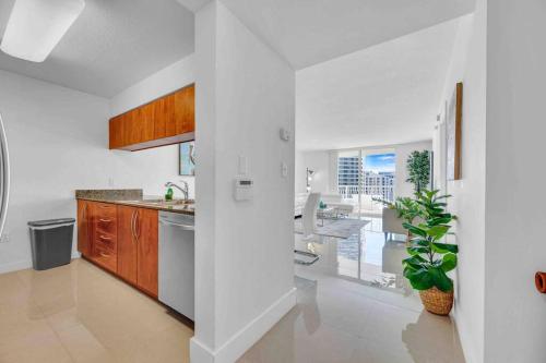 Luxe 1 BDR •Brickell• Ocean View in Miami, USA