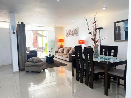 Ayli Apart Hotel near สนามบินนานาชาติโรดริเกซ บายอน