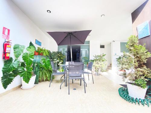 Ayli Apart Hotel near สนามบินนานาชาติโรดริเกซ บายอน