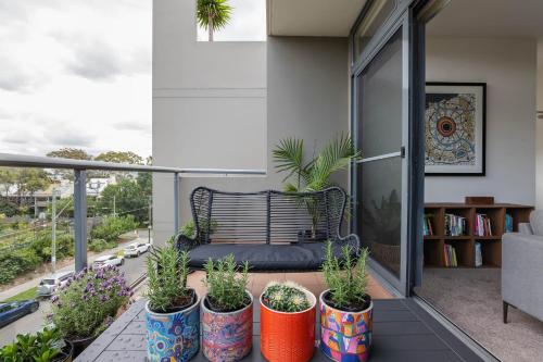 Treetops Camperdown Inner City Bliss w Parking - image 9