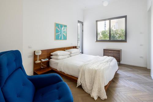 Heart of Tel Aviv Garden Oasis by Sea N' Rent - image 2