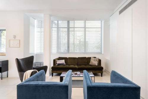 Heart of Tel Aviv Garden Oasis by Sea N' Rent - main image