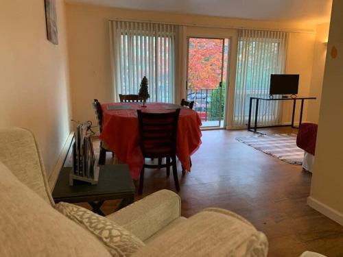 North Capital Hill Oasis