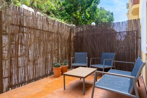 2 bedrooms with pool, terrace and balcony 2