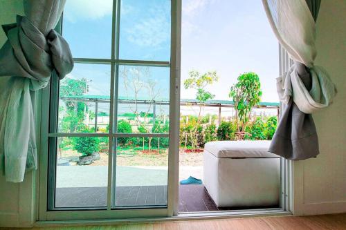 MemoryCool บ้านพักตากอากาศใกล้หาดบางเก่า in Puek Tian Beach