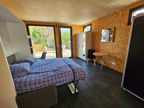 Studio indépendant avec terrasse (Studio independant avec terrasse) in Saint-Germain-en-Laye