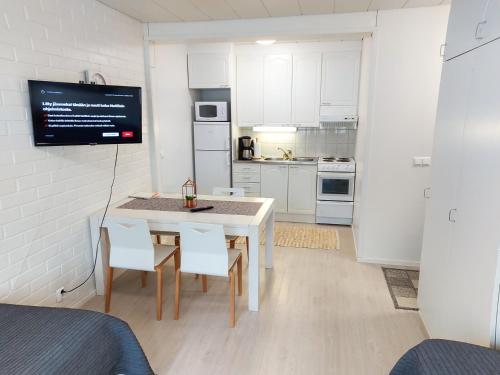 廚房, Tuurin Yösäilö (Tuurin Yosailo) in 托伊薩