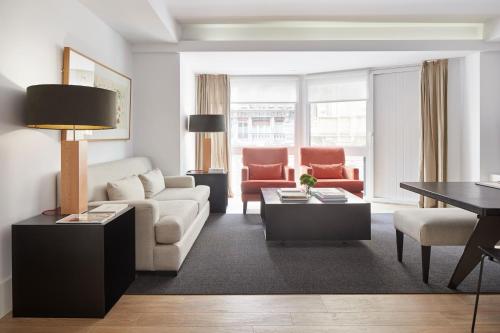 Three-Bedroom Apartment image 9