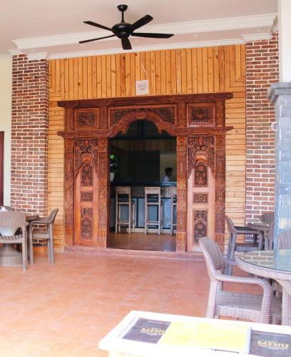 Restaurant, Vamana Bangsal in Lombok