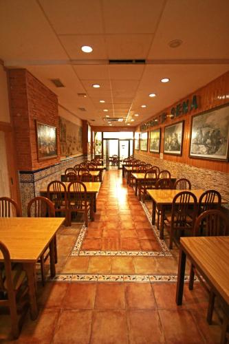Hotel Paris Centro - image 11