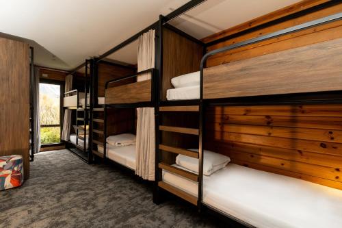 Bed in 10-Bed Mixed Dormitory Room