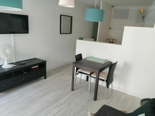 Appartement Aix-les-Bains, 2 pièces, 3 personnes - FR-1-617-4 - Location saisonnière - Aix-les-Bains