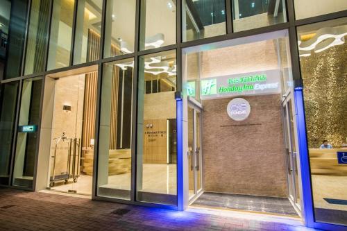Entrance, One Dundas Serviced Apartments in Mongkok