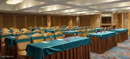 ザ コロネット ホテル