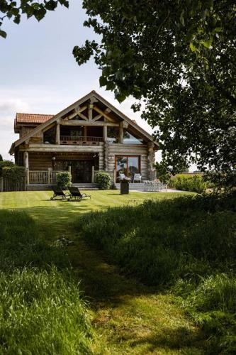 Beautiful log home with stunning views gîte à louer Lippenhove