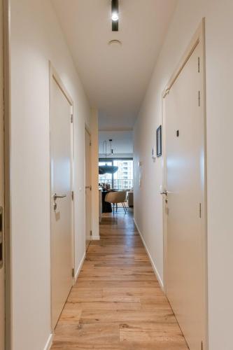 Huswell - Seaside Apartment with Shared Pool