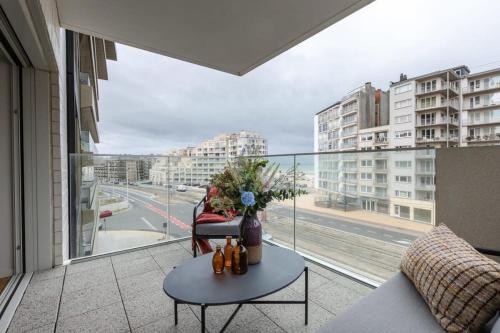 Lovely apartment with terrace and sea view
