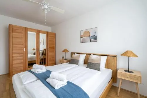 Quiet 1BR Oasis, Fast City Path by HM in Wien, Österreich