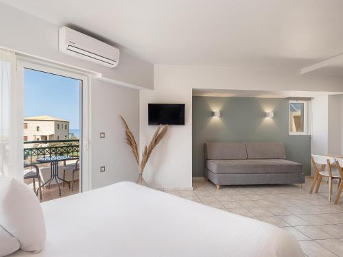 Alexia Beach Hotel Room Type - Deluxe Double Room with Balcony