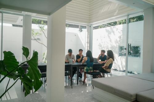 Matini Grand Station Hostel - image 14