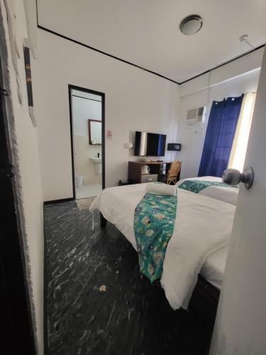 Sunvilla beachfront hotel, Boracay