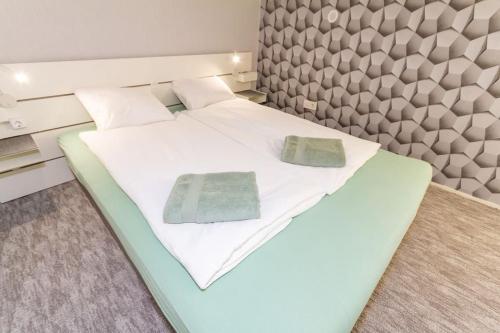 Kazinczy Gem Studio 7th district Haven by NW, Budapest