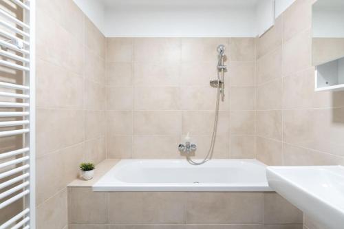 Spotless 1BR, Quick City Link by HM Room Type - One-Bedroom Apartment