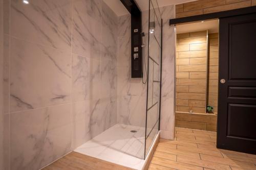 Atlas -Elix 100m Gare - Vue remparts -Terrasse