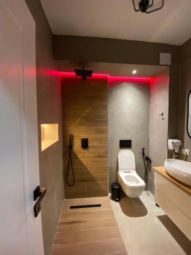 En's Beach Apartment (Two Steps From The Sea) Luxury Apartment in Mali i Robit GOLEM - image 3