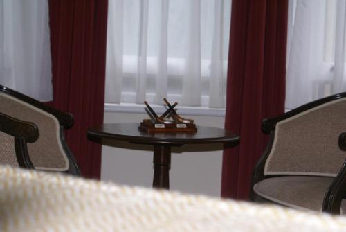 Haley's Hotel Room Type - Deluxe Room