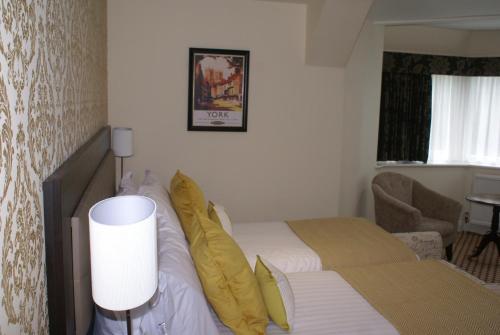 Haley's Hotel - image 4