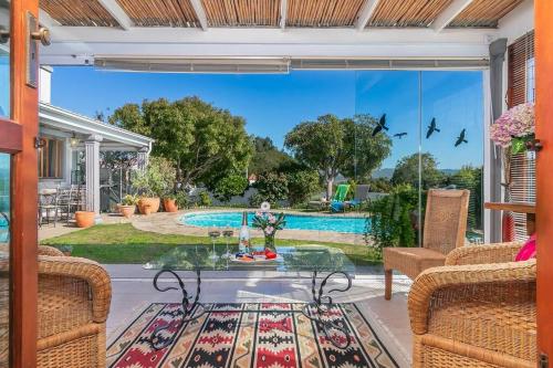 Fluke Tide - Stylish Knysna Home with Pool & Views in فيشر هافن