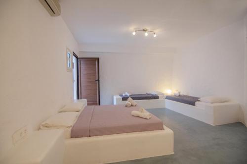 Sunrise Hotel - image 14