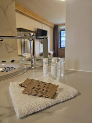 Hotel y Albergue Real Fabrica de Ezcaray – Ezcaray, WV