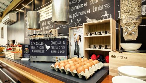 ibis Paris Porte de Clichy Centre - image 7