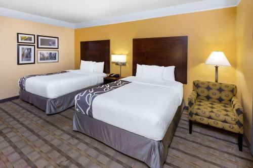 La Quinta Inn & Suites by Wyndham Houston Nw Beltway 8 / West Rd - main image