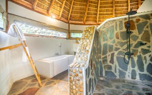 Embogo Safari Lodges