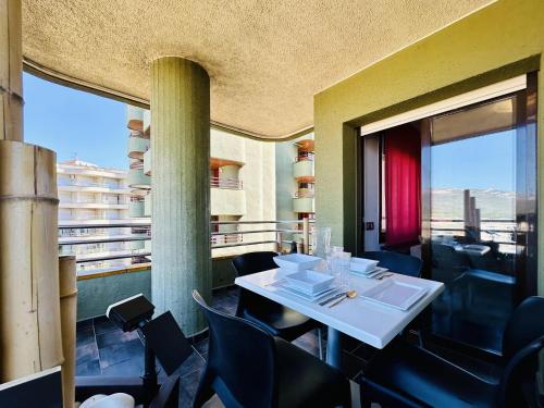 Apartment image 10