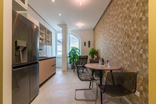 ELECTRIC Rooms & Suites 2