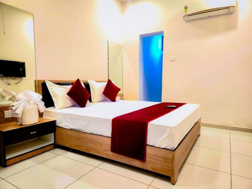Hotel Near Me, Rajkot, Rajkot (Foto 4)