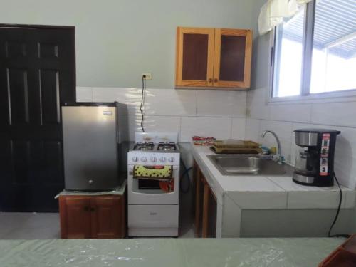 Cucina, Casa Exploradores in Nueva California